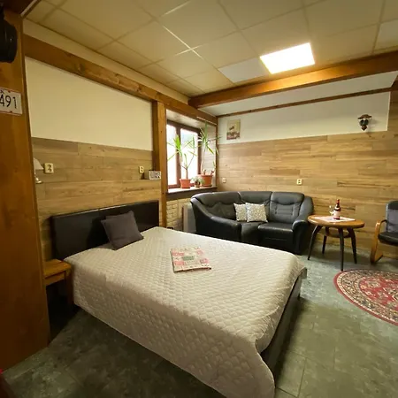 Javor Pod Tatrami Lägenhet Svit